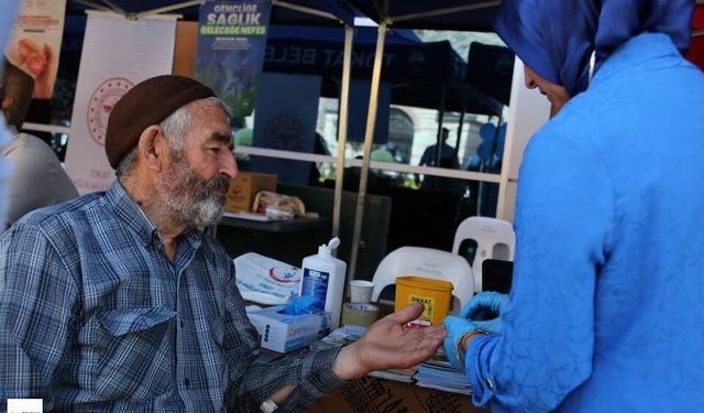 Tokat’ta 7 gün sürecek: Şehir Müzesi önüne sağlık standı kuruldu