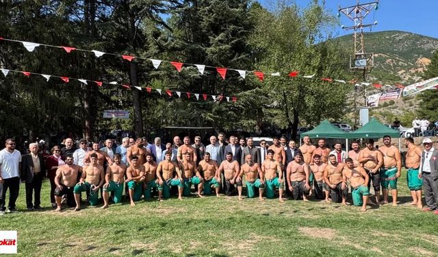 Tokat’ta ata sporu heyecanı sürüyor: Pehlivanlar Gözova’da er meydanına çıktı