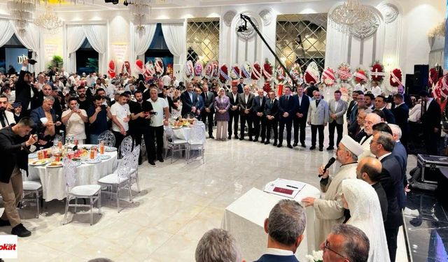 Tokat’ta dikkat çeken düğün: Ak Partili isimler burada buluştu