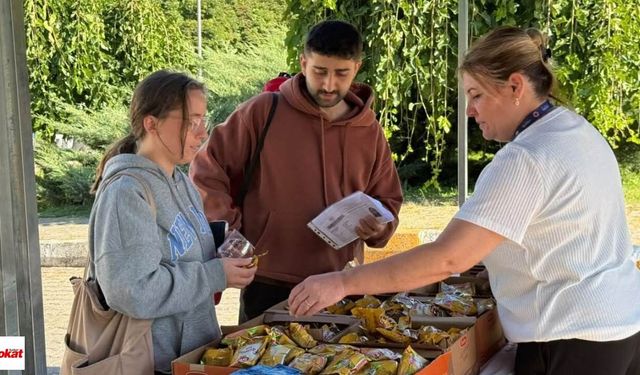 Tokat’ta KPSS mesaisi: Sınava giren adaylara ve ailelerine belediyeden ikram