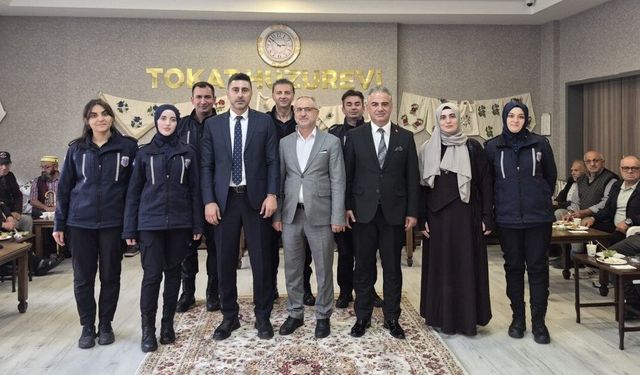 Tokat’ta Cezaevi Personelinden Yaşlılara Vefa Ziyareti