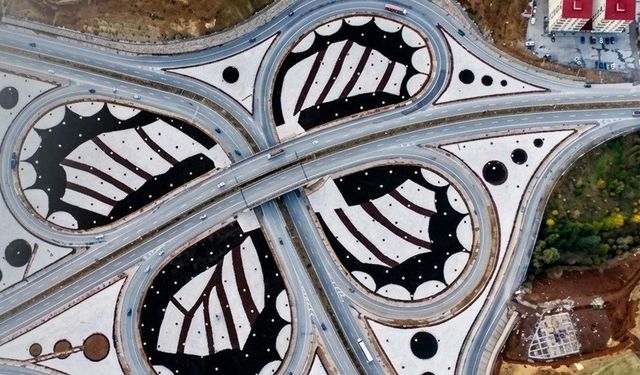 Bu Yol Dört Yapraklı Yonca Gibi 12 Dakikalık Yol 4 Dakikaya Düştü Tasarımını Doğadan Aldı Şehir İçi Trafik Yükü Azaldı