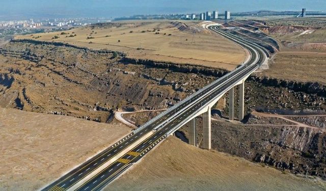 5 İl Buradan Bağlanıyor Güney Çevre Yolunun Önemli Bir Geçişi Oluşturuyor 330 Metre Uzunluk 160 Metre Orta Açıklığı Var