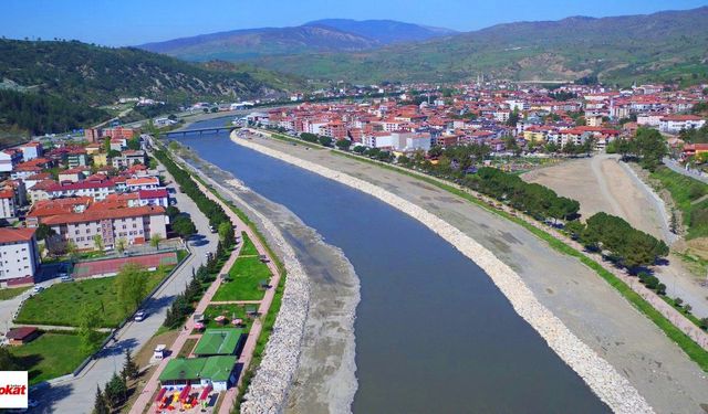 Yeşilırmak Havzasında Kurulu Bir İlçe, Verimli Ovası Ulusal Bağlantı Yoluyla Birleşiyor Kaynakları Üretimi Güçlendiriyor