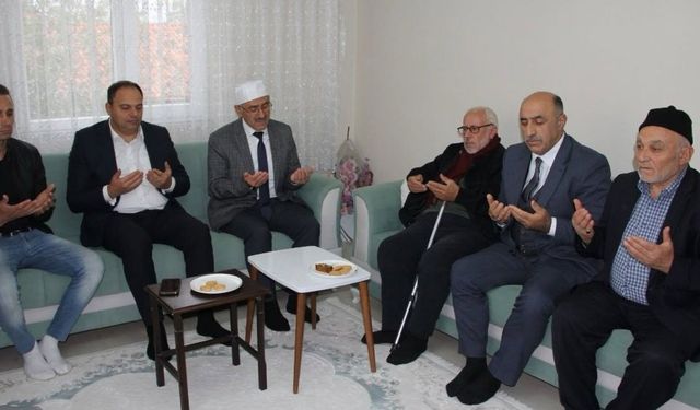Kaymakam Dr. Remzi Demir’den Gazi Ailesine Taziye Ziyareti