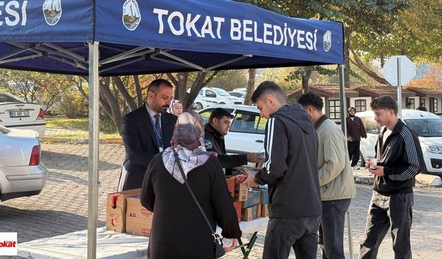 Tokat'ta KPSS'ye Giren Adaylara ve Ailelerine Ücretsiz İkram