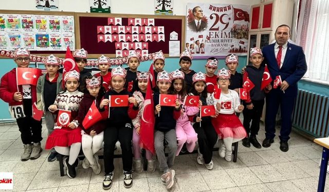 TOKİ İlköğretim Okulunda 29 Ekim Coşkusu Salona Sığmadı