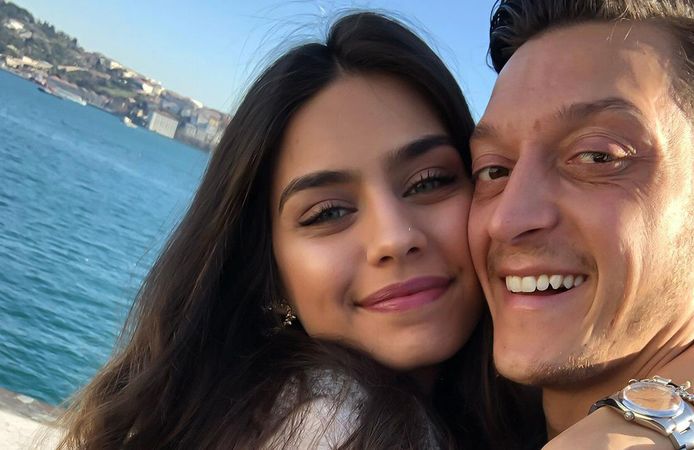 Tescilli Güzel Amine Gülşe'nin Doğum Sonrası Spor Azmi Dikkat Çekti