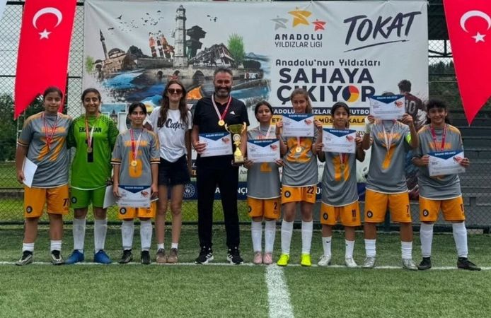 Tokat'ta Erzincan Fırtınası! Rakiplerini Tek Tek Elediler, Türkiye Şampiyonu Oldular