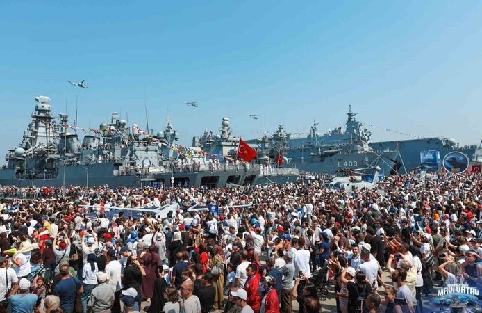 TEKNOFEST Mavi Vatan'da adım atacak yer kalmadı