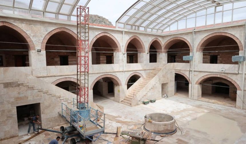 16’ncı yüzyılda yolcuların kaldığı, yük taşıyan hayvanların dinlendiği han yerli ve yabancı turistlere hizmet verecek.