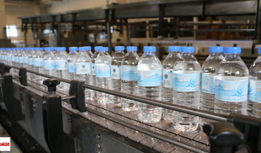 Niksar’ın Gözbebeği Ayvaz Su Fabrikası, Üretime Tüm Hızıyla Devam Ediyor