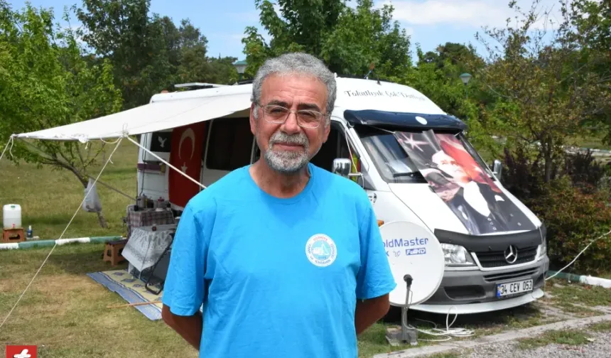 Niksar Belediyesi Kamping Sosyal Tesisleri'nde karavanıyla konaklayan Türkiye Kamp ve Karavan Derneği Adana Şube Başkanı Yücel Tüzemen ise Çamiçi Yaylası'nın doğasıyla eşsiz bir yer olduğuna dikkati çekti.