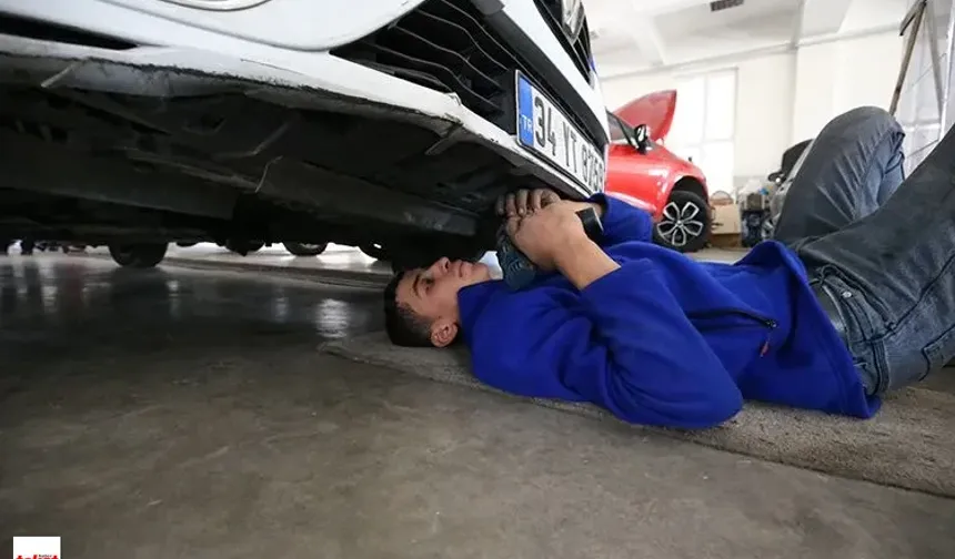 İŞTE EN AZ YAKIT TÜKETEN 10 OTOMOBİL
32 yıllık tamirci açıkladı : En çok sanayiye giren 3 otomobil markası - Sayfa 2
UZAK DURULMASI GEREKEN 3 MARKA
Arap usta sanayiden çıkmayan ve sanayi ustalarının en sevdiği 3 modeli açıkladı:
1- VOLKSWAGEN
2- RENAULT
3- OPEL