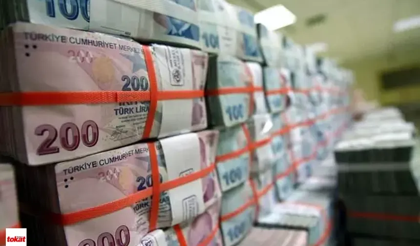 Çünkü bu sigortalıların, emekli aylıklarının hesaplanmasında kullanılan yöntem nedeniyle yüzde 30'luk hak kaybı ile karşı karşıya kalacağı ifade ediliyor. Kaybın ilerleyen yıllarda da sürme ihtimali emekli adaylarını telaşlandırdı.