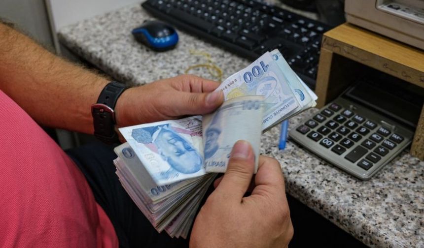 Milyonlarca çalışanı ilgilendiren bu karar, aynı zamanda emekli ve memur maaşlarına yapılacak zam oranları için de önemli bir referans olacak.