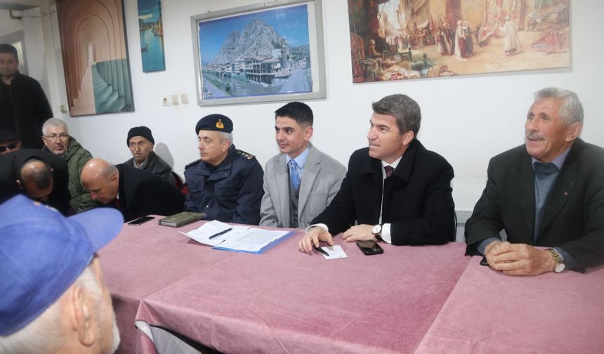 Amasya Valisi Bakan, Esençay köyünü ziyaret etti
