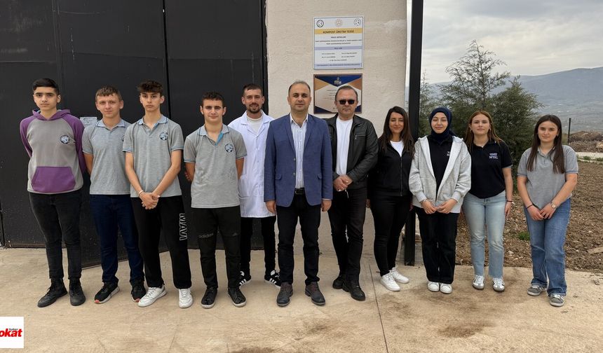 "Tarım lisesi öğrencilerimiz uygulamalı eğitim görüyor"
Tesisin Türkiye’de tek olduğunu söyleyen TOGÜ Tarım Mesleki ve Teknik Anadolu Lisesi Müdürü Prof. Dr. Turgut Atay; "Tarım Lisesi olarak bu tesisin Türkiye’de başka bir örneği yoktur.