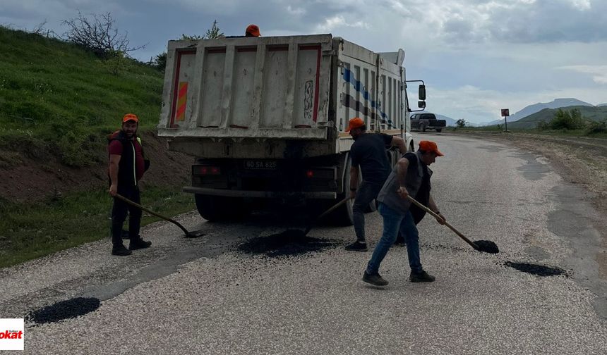 Almus’taki Sağ Sahil Grup Yolu’nda Bakım ve Onarım Çalışmaları