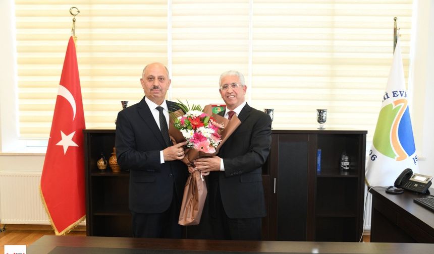 Tokatlı Akademisyen Eğitim Fakültesi Dekanlığına Atandı!