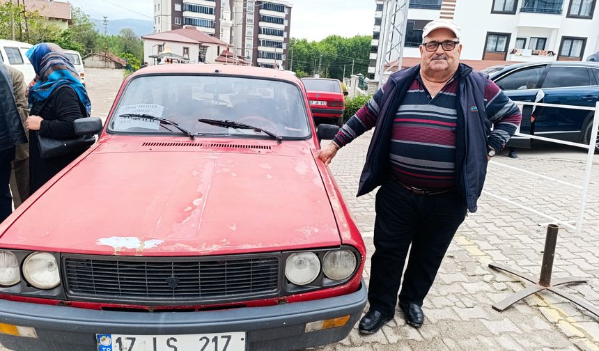Tokat'ta Bir Zamanların Mercedes'i Olarak Değer Verdiği Toros'una Değer Biçemiyor