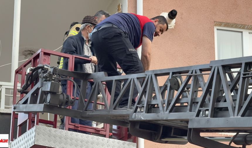 Tokat'ta İki Kadının "Fare Kovma" Yöntemi Apartmanı Hastanelik Etti