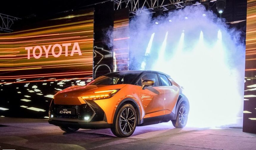 Toyota Gemileri Yaktı Geldi 1 Milyon'un Altına Sıfır Araba Satıyor Yetişen Alacak