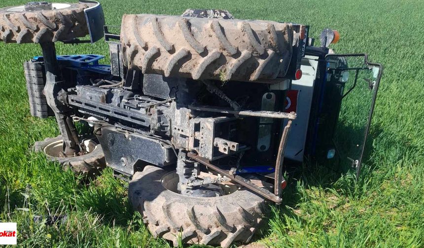 Tokat Yeşilyurt’ta Traktör Devrildi: Sürücü Ölümden Döndü