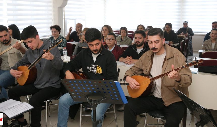 Memurdan İşçiye, Öğretmenden Emekliye Tokatlılar Türküler İçin Bir Arada