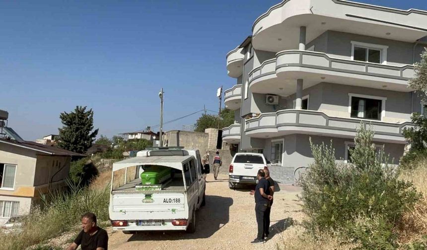 12 yaşındaki kızını öldürdü, eşini ağır yaraladı