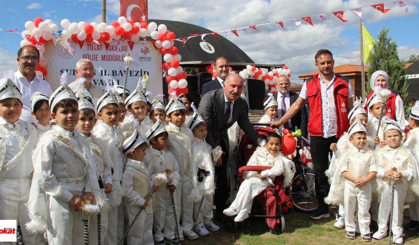 Tokat Vakıflar Bölge Müdürlüğü Çorum'da 30 Çocuk İçin Sünnet Şöleni Düzenledi