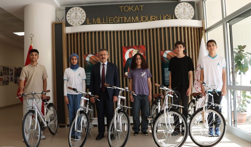 Tokat'ta LGS Şampiyonlarına Ödül