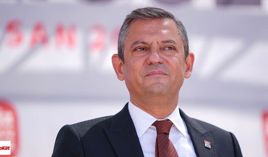 Özgür Özel yeniden grup başkanı seçildi