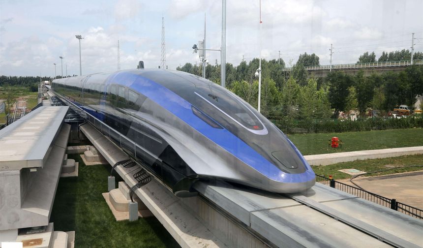 200 Kilometreyi 9 Dakikada Gidiyor Saatte 1.000 km/s Hıza Ulaşıyor Ultra Hızlı Tren Ulaşımı Baştan Yazacak