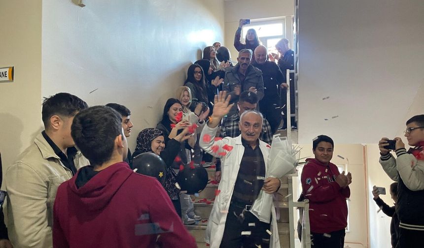Tokat'ta, 42 Yıllık Eğitimci Böyle Veda Etti