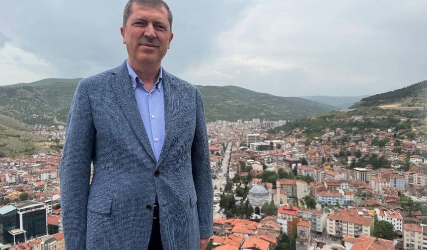 Milletvekili Arslan’dan Zafer Bayramı Mesajı: “Hiçbir Güç Zincir Vuramaz”