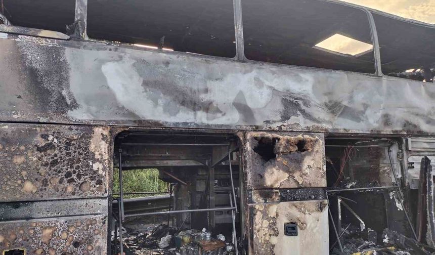 Tur otobüsü alev alev yandı: Facia son anda önlendi