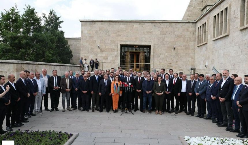 CHP’de Kurultay Çağrısı: Tokat Dahil 74 İl Başkanından Ortak Açıklama