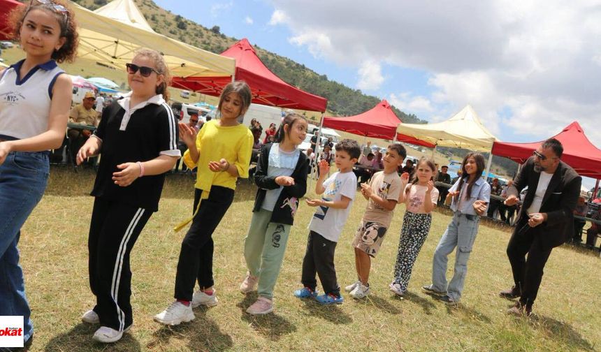 Kat Köyü Bağ Yaprağı Yayla Festivali Beşinci Kez Binleri Buluşturdu
