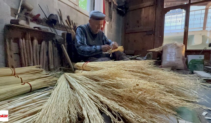 Bir Ömür Süpürge Ördü, En Büyük Kaygısı Mesleğinin Son Bulması