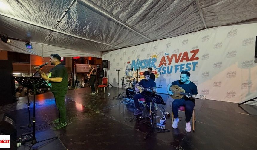 Niksar Ayvaz Su Fest’te Müzik Dolu Gece: Pop Konseri Büyük İlgi Gördü