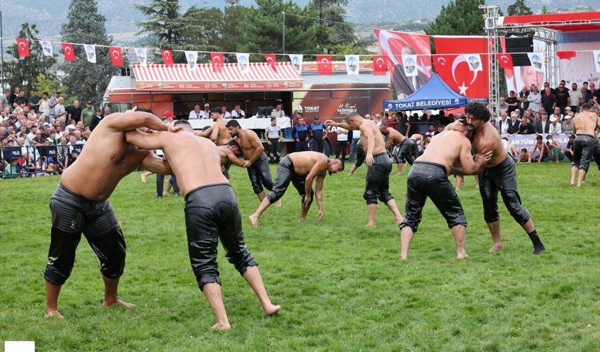 Tokat’ta Nefes Kesen Final: Başpehlivanlığı Erkan Taş Kazandı