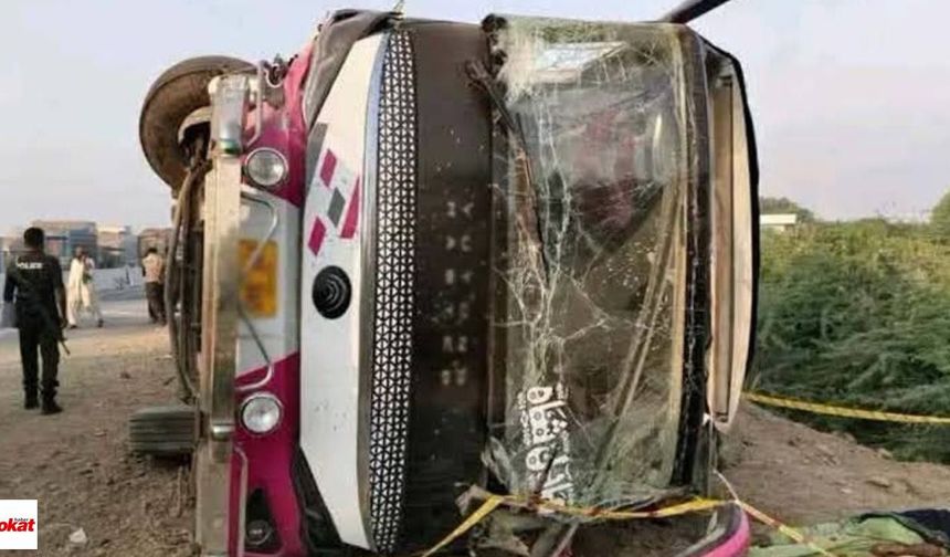 Otobüs devrildi: 11 ölü, 32 yaralı