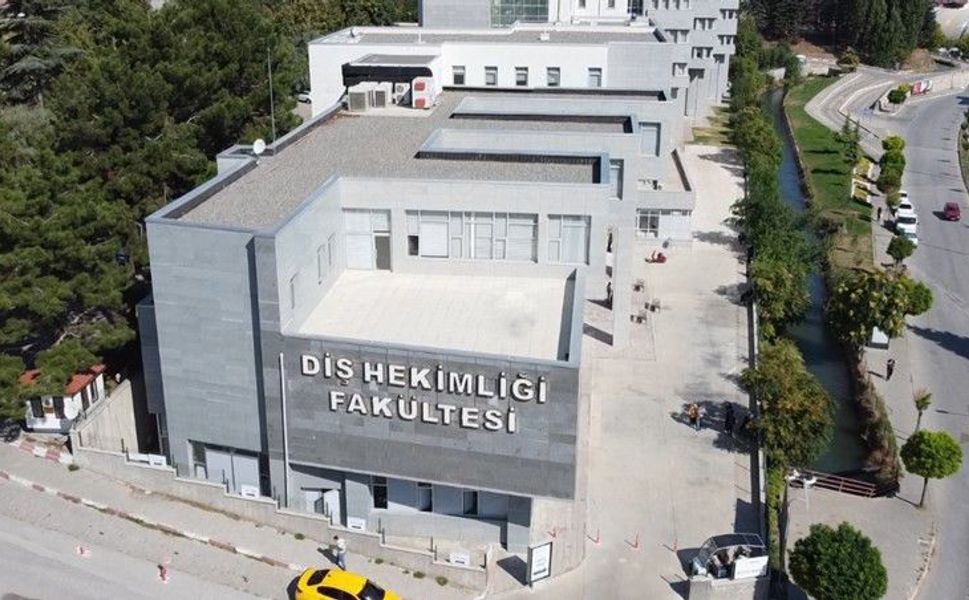 Tokat'ta Diş Hekimliği Öğrencilerinden Şok Yanıt! Her 4 Öğrenciden 3'ü Şiddet Bildirdi