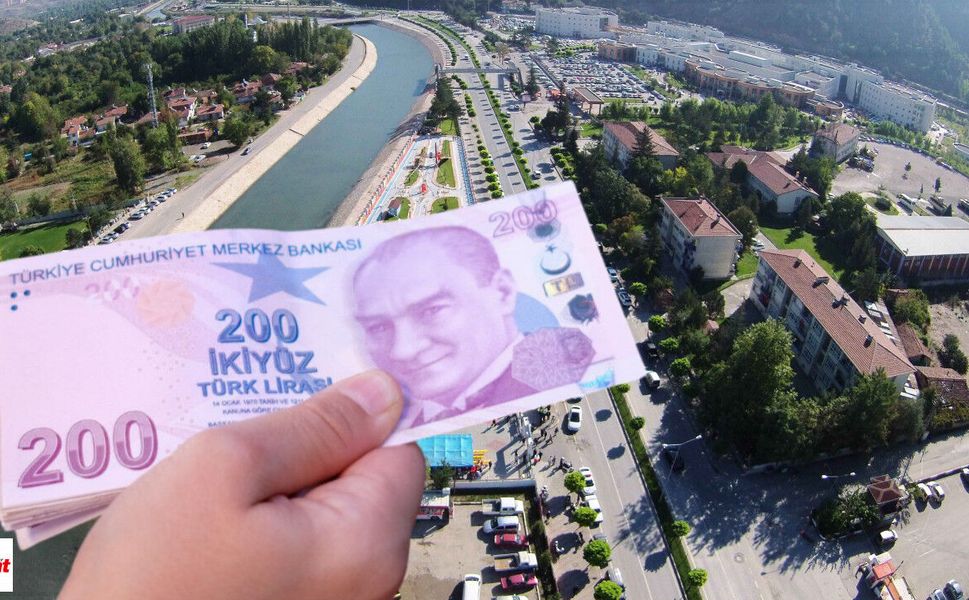 Geçen yılki tahmini tutmuştu: 2027 asgari ücreti için rakam verdi