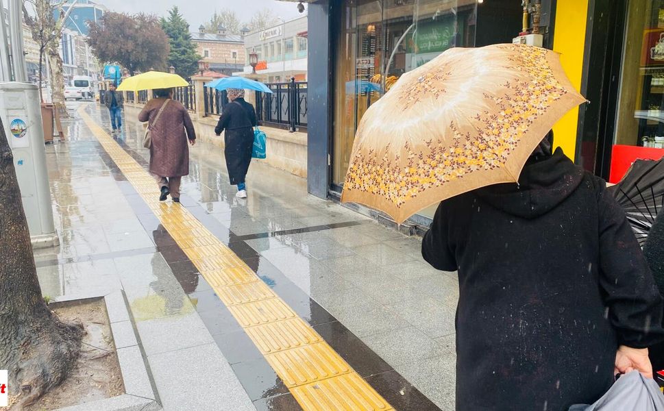 Meteoroloji’den peş peşe uyarılar: Tokat dahil 46 ilde yağmur var