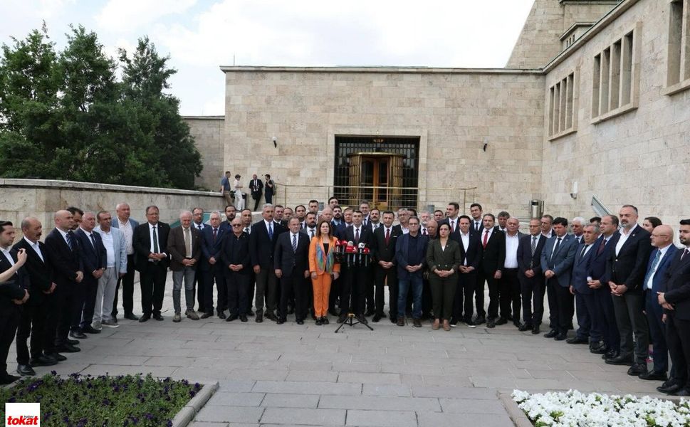 CHP’de Kurultay Çağrısı: Tokat Dahil 74 İl Başkanından Ortak Açıklama