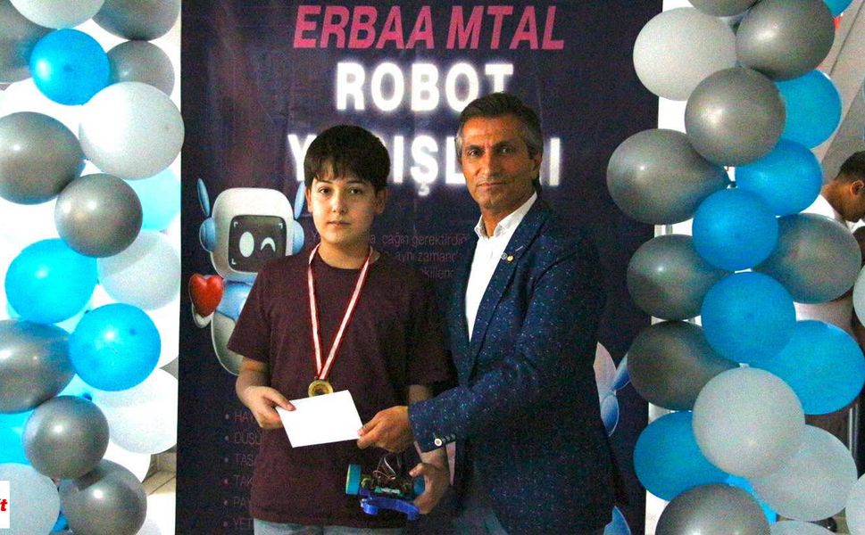 Erbaa’da Teknoloji Rüzgârı Esti: Robot Yarışması Nefes Kesti