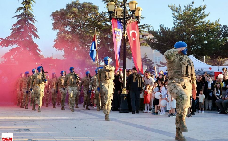 Hıdırlık’ta Gurur Veren Anlar: Komandolar Sahneye Çıktı