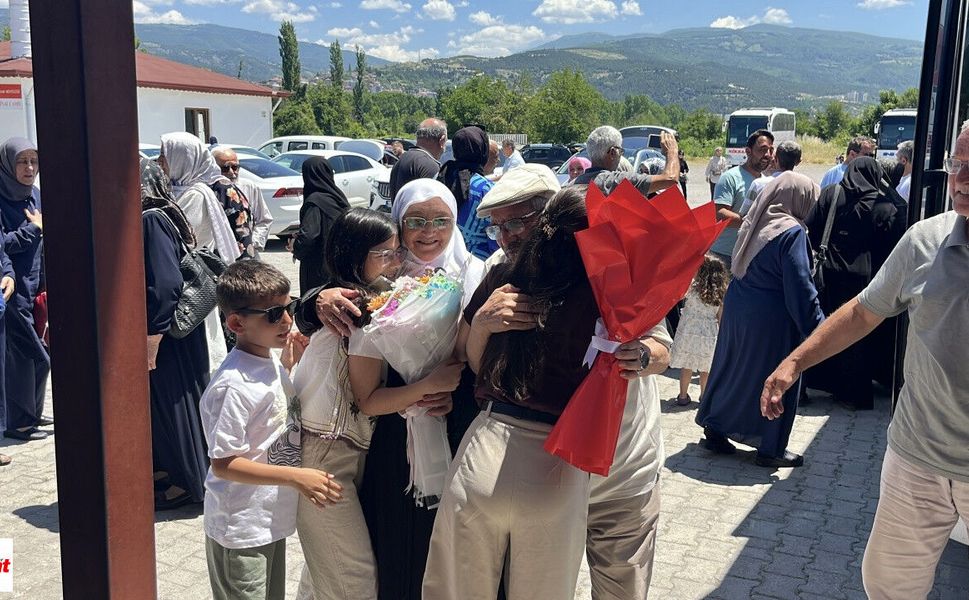 Niksar’dan Giden 32 Kişilik Hacı Kafilesi Döndü